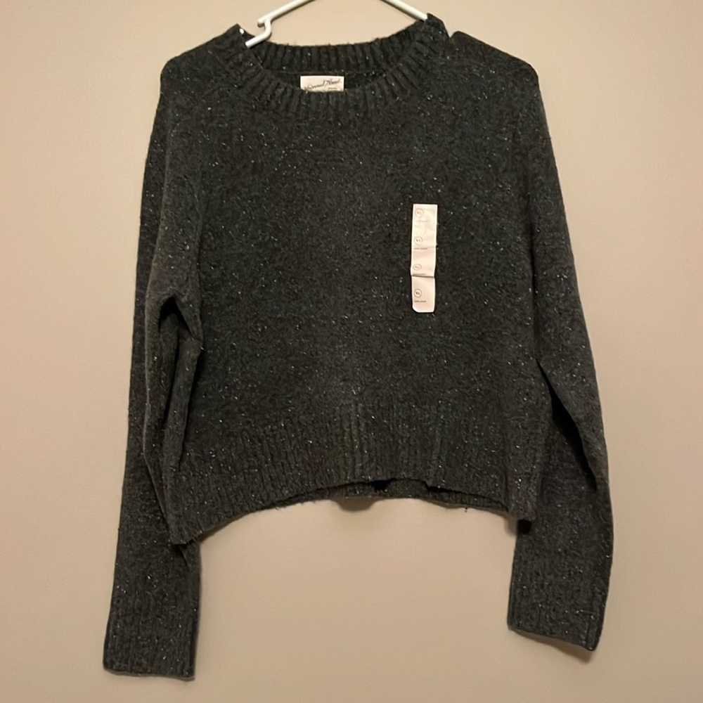 Cropped sweater
